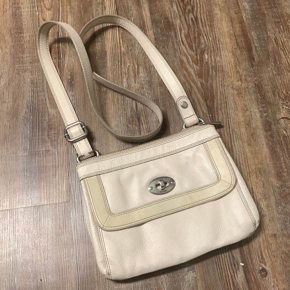 Fossil Handbags - Vintage Fossil Cream Crossbody Bag